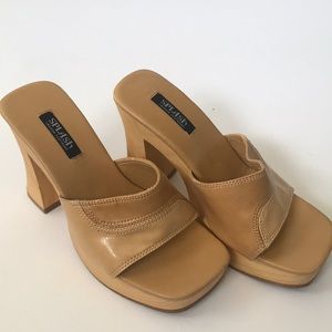 Splash tan platform heels Size 6.5 EUC